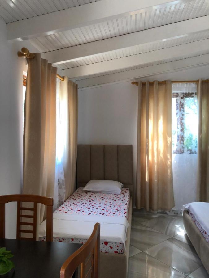 Vila Eriseld Ksamil Exterior foto